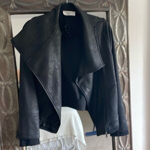 Black cropped jacket by DNA
